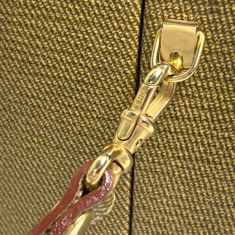 FENDI Cream Leather Shoulder Bag - Picture 14 of 16